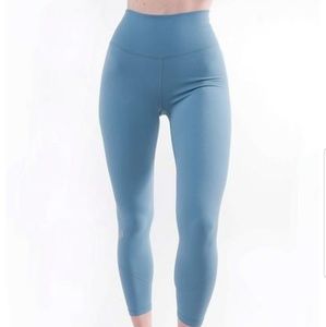 P'tula Alainah III Legging Marina Blue 23" Medium
